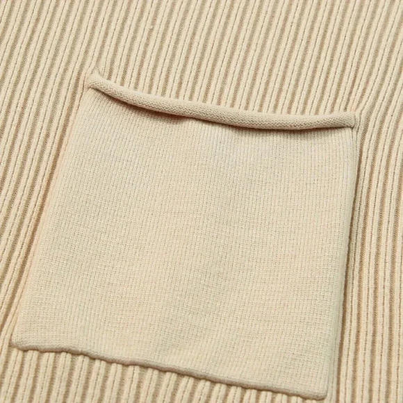 Beige Casual Women's Batwing Sleeve Knit Top With Buttoned Front - Picture 7 of 7